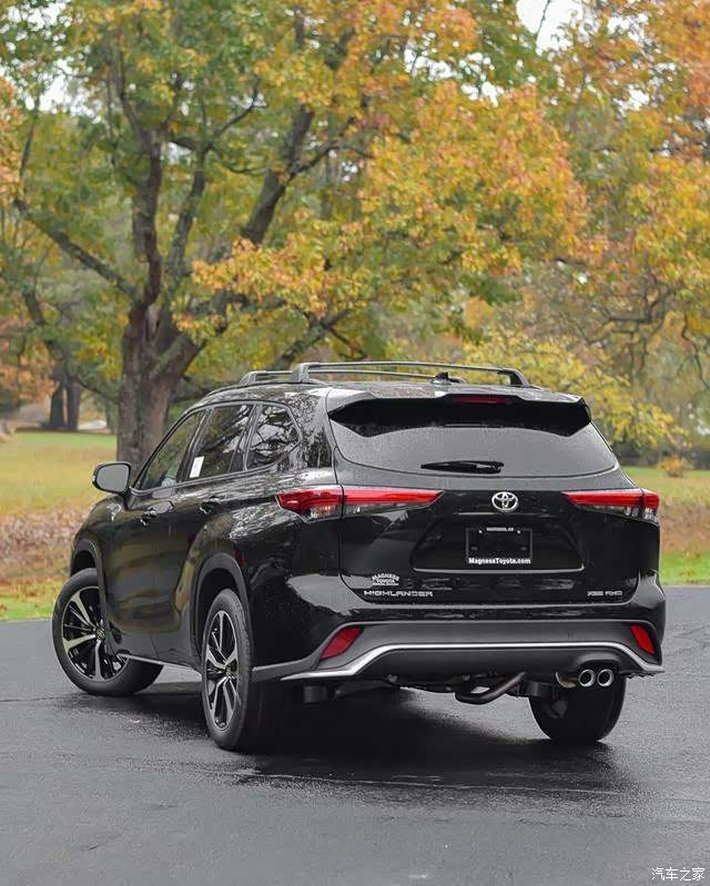 丰田汉兰达xse,外观的设计更为运动