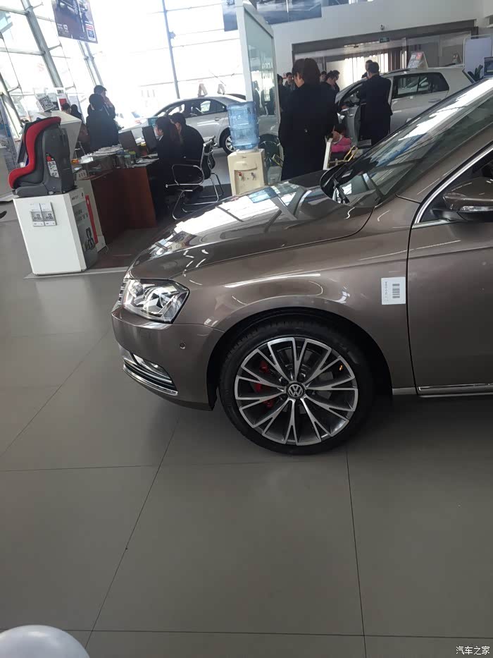 迈腾改装18寸轮毂