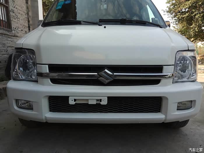 更换保险杠 北斗星拆牌照螺丝