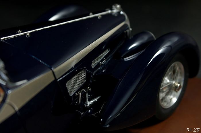 【模型欣赏】cmc 1:18 bugatti 57sc corsica roadster