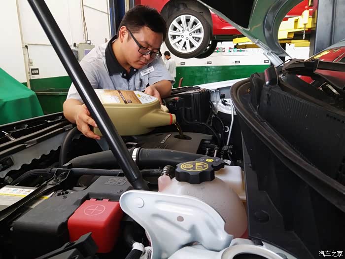 凯迪拉克小5首保