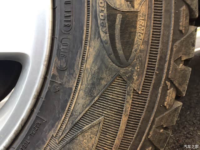 转让牧马人原车轮毂轮胎