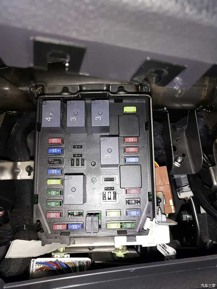 求大神长城c50记录仪保险盒内取电16款的求大神指教