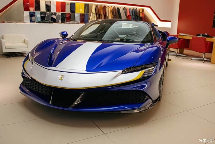 蓝色的法拉利ferrari sf90 strada,真是美极