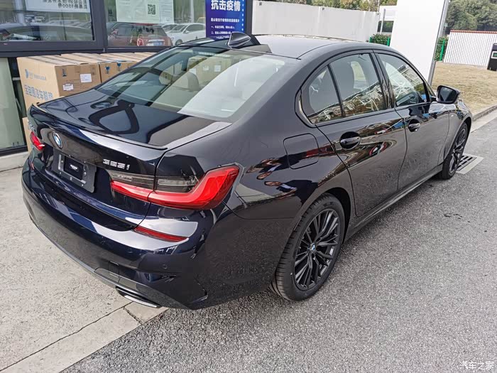 申精标轴曜夜黑武士提车一个月感受高清大图