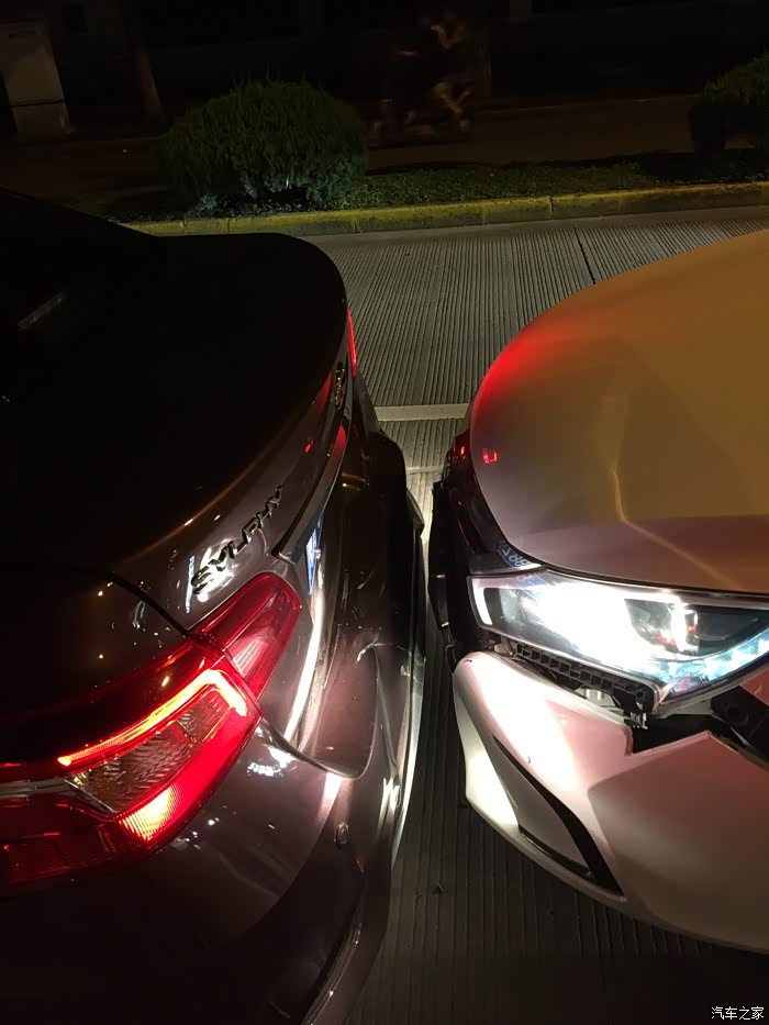 新轩逸开了不到五个月今晚被追尾求安慰