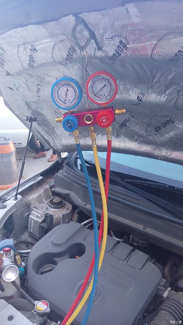 【图】空调加冷媒_陕西论坛_汽车之家论坛