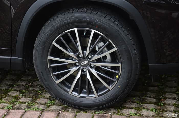 精准操控,驾驶乐趣横生,跟大家分享一下我喜欢的瑞虎8plus