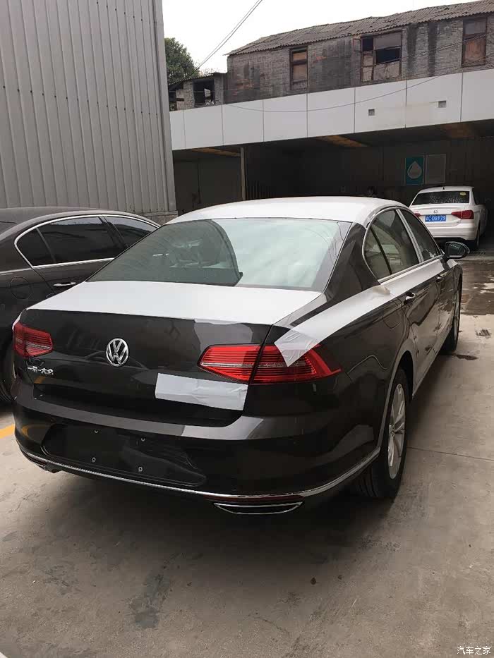 18款迈腾 橡木棕.2017年11月22号订的车,18年1月9日提车