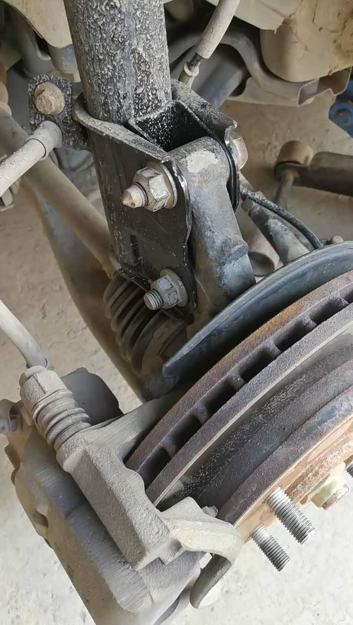 换后轮定位调整外倾角前束