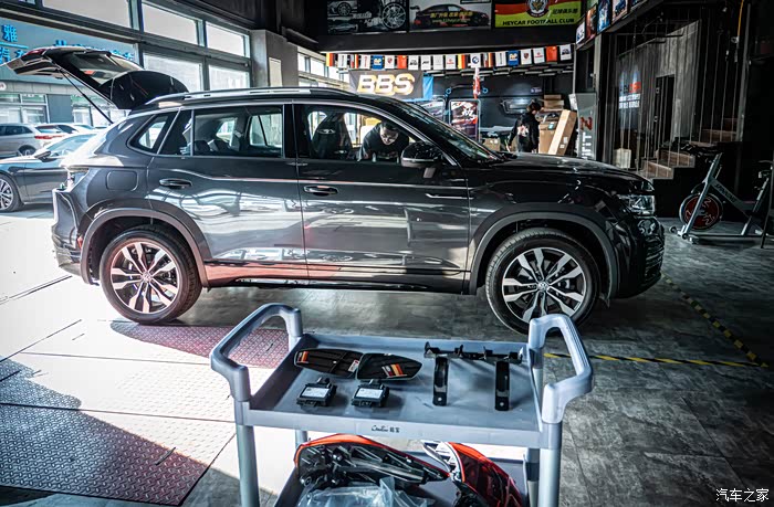 20款探岳rline升级原厂变道辅助盲区监测系统安全出行必备