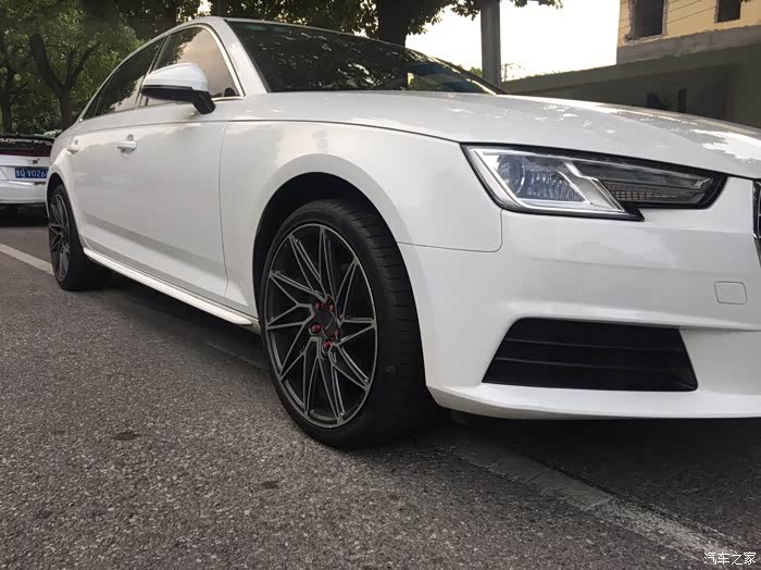 奥迪新a4l再次升级19寸轮毂和胎压