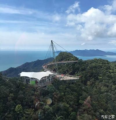 翻成中文是布城),是馬來西亞三個直轄區之一,其地理位置在於雪蘭莪州