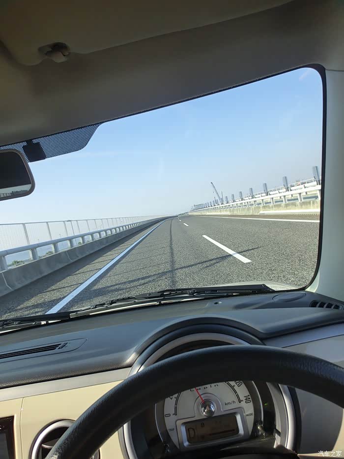 偶尔会在日本开车,就低调.表底都是140而已