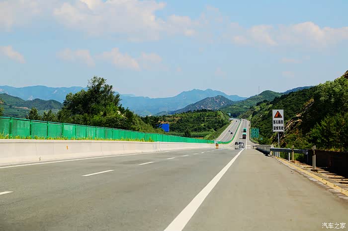 承围高速路上