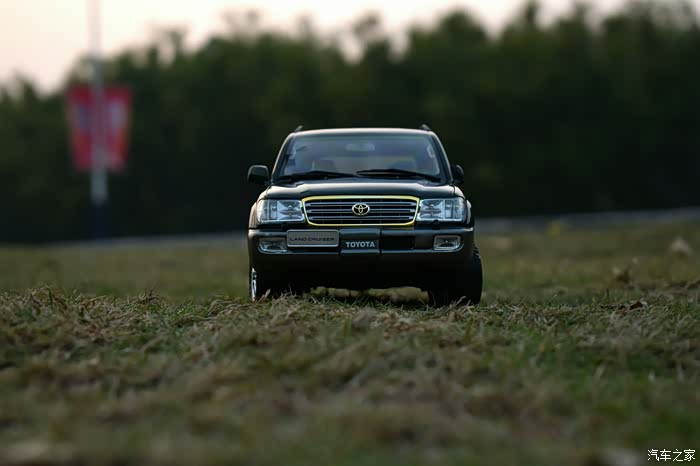 陆地巡航舰lc100