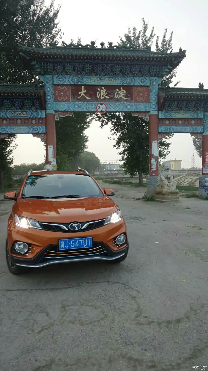 清晨环骑美丽的水库大浪淀