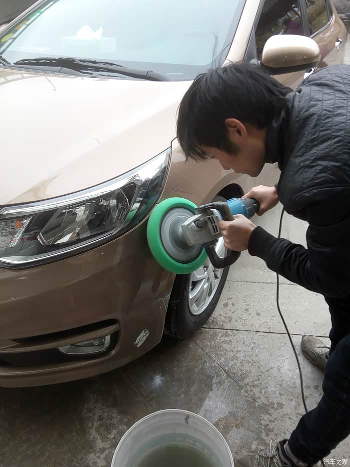 快修店说后尾是人工喷漆修好保险扛刚开回家