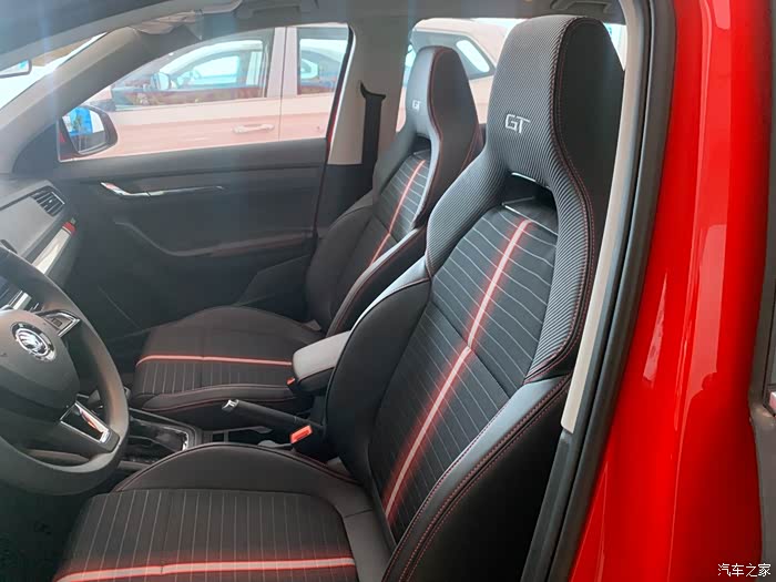 【万物复苏送福利】红色小旋风柯米克gt