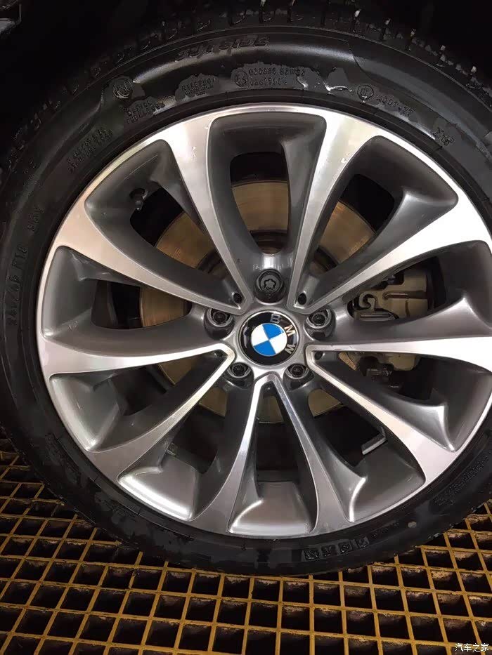 【图】刀锋轮毂有没有喜欢的呀_宝马5系论坛_汽车之家论坛