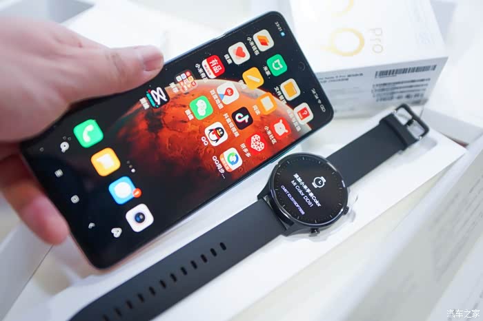 开箱小米手环color智能手机必备