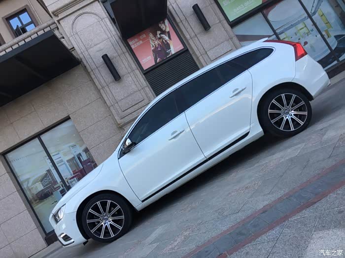 【图】v60改装第一季 原厂18寸titania轮毂上车.