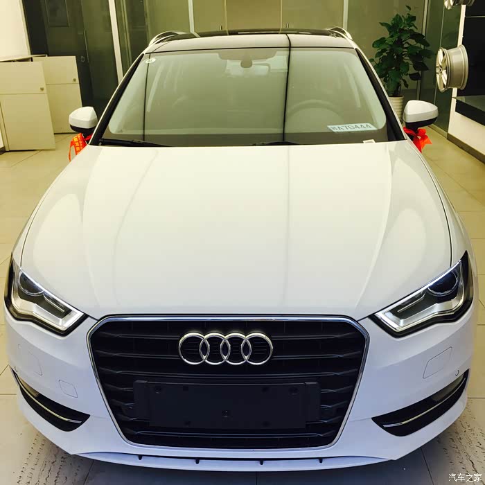 奥迪a3两厢白色特别版作业求认证