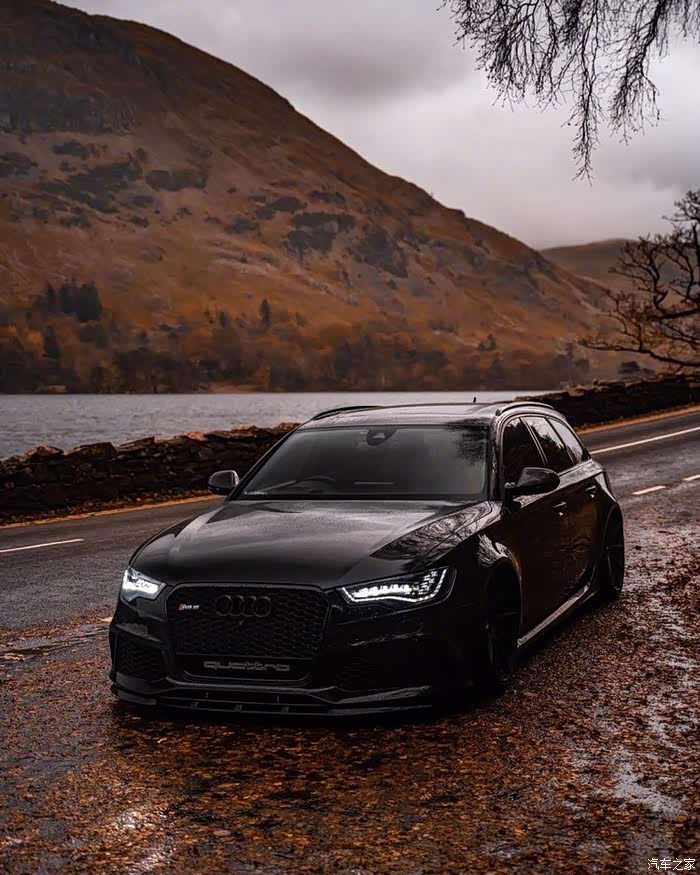 奥迪rs6 ,外形更加犀利运动