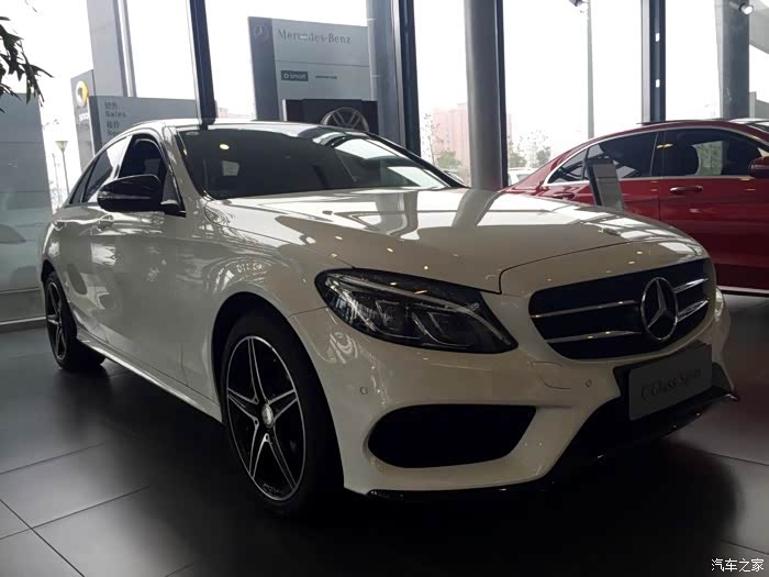 基本现在有的现车都是白色为主,c300标轴相对小众,产量不多,要等心仪