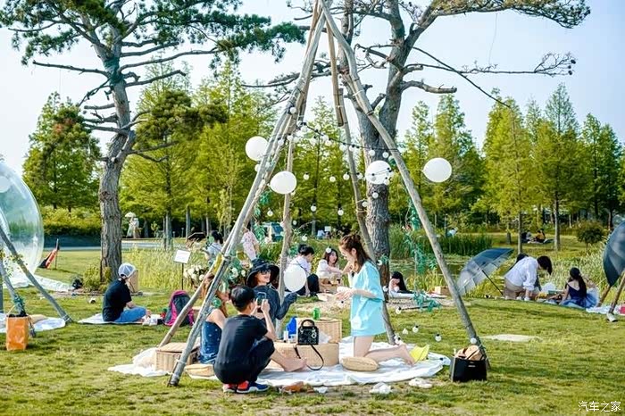 南京草地野餐好去处就在长江边上邂逅一场法式的浪漫