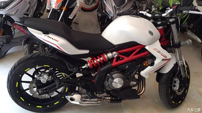 各位车友,大家感觉贝纳利龙3怎么样?