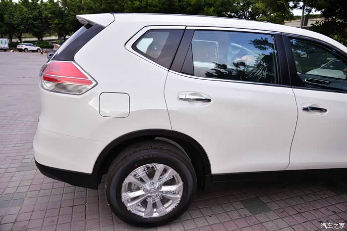 奇骏提车作业象牙白全面分享