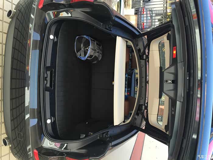 一种开启方式 后备箱是很