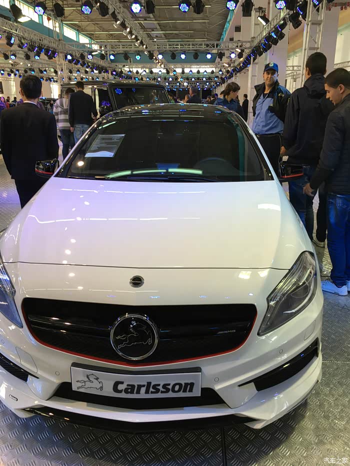 百度一"奔驰四大官方改装厂之carlsson(凯森)".