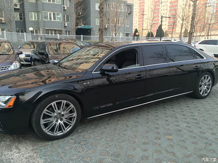 偶遇加长奥迪a8l