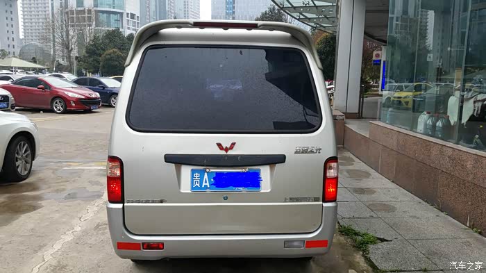 不错的五菱之光6400bf价格调整为218w