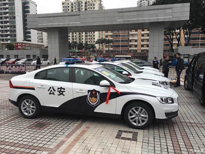 沃尔沃警车交付
