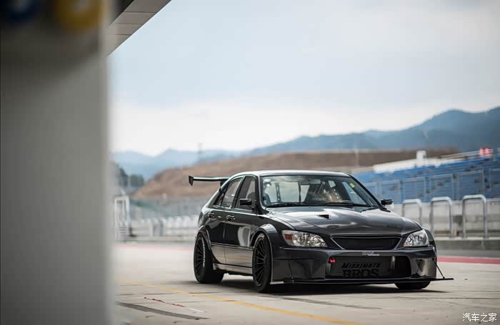 敢发就敢送比锐志更好玩的日系车爆改is200案例