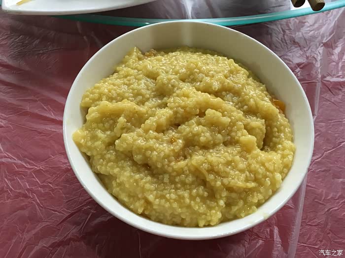 不过挺实惠的,尤其是多年未见的小米饭