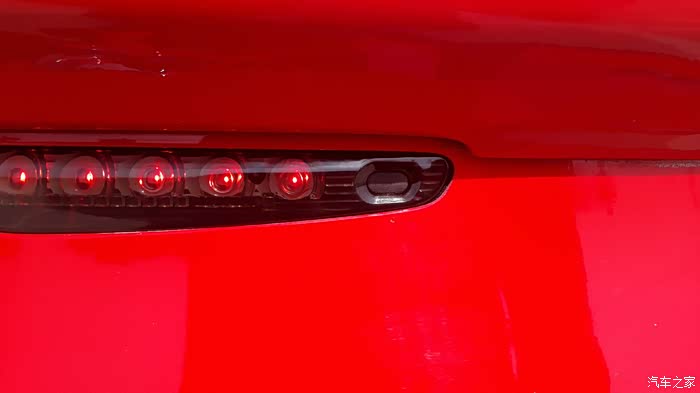 【图】升级高位刹车灯!_马自达3/星骋论坛_汽车之家论坛