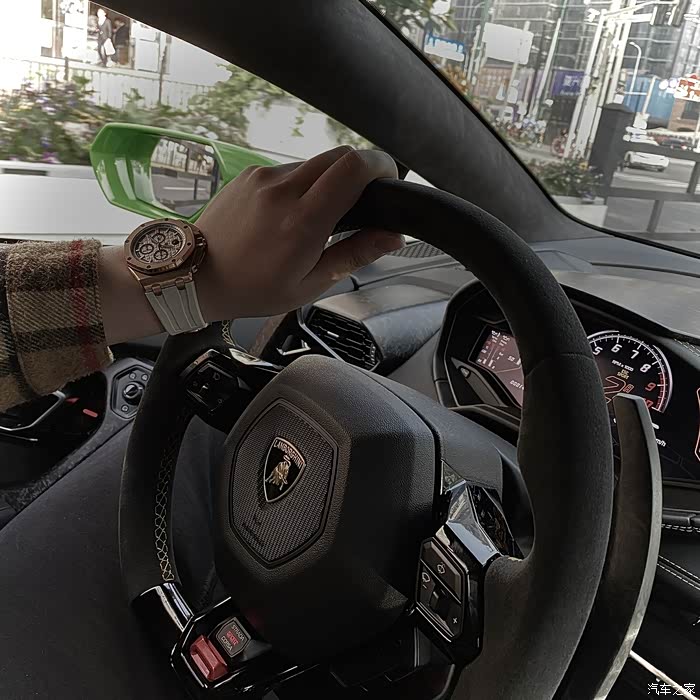 生活必须来点绿兰博基尼huracanevo