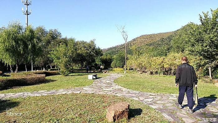 吉利博越帶你去旅行遼陽美景之一石洞溝森林公園