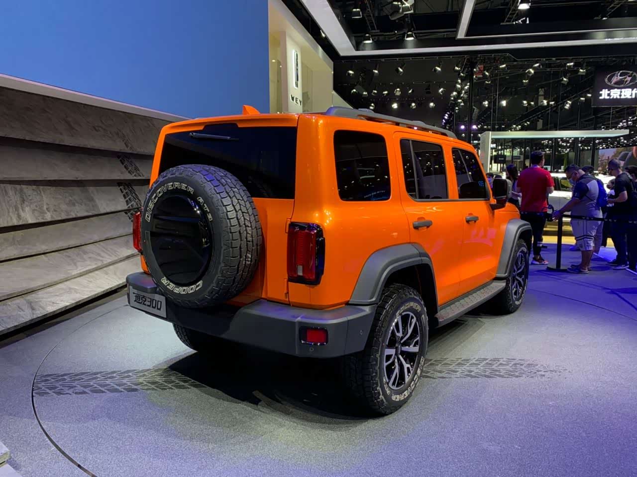 wey品牌全新硬派越野坦克300你怎么看