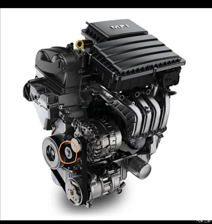 今天保养完后发现发动机那个小的皮带轮有点左右摆动,并且有异响是