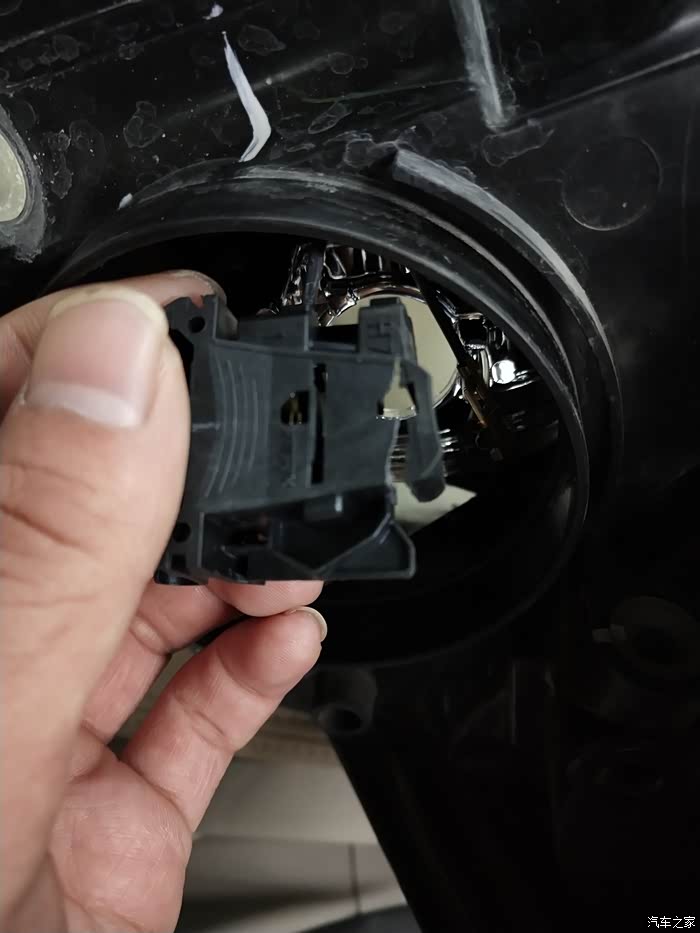 【图】大灯卡扣断裂_上海论坛_汽车之家论坛