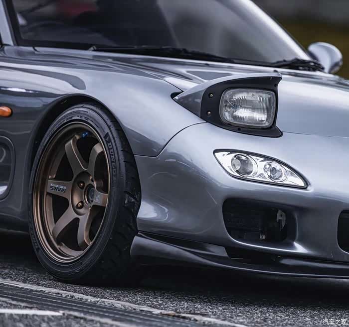 马自达rx7fd转子女神搭配rays力量感很足