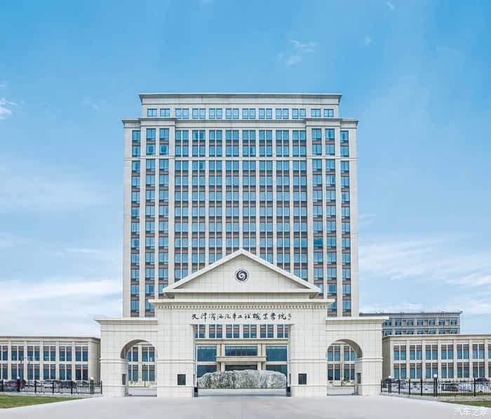 神秘专属2汽车梦在大学绽放