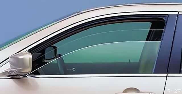 搞定风挡玻璃雾气
