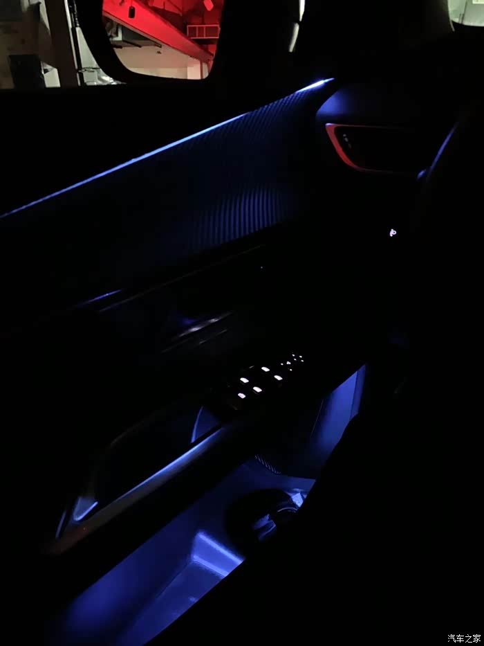 【图】精英版5008加装原厂氛围灯_标致5008论坛_汽车之家论坛