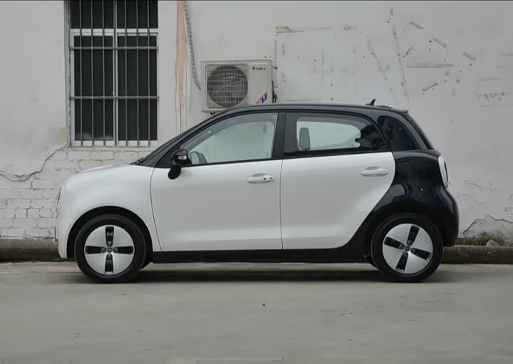 欧拉r1呆萌可爱又稳重